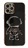 Eiroo Astronot iPhone 13 Pro Standl Siyah Silikon Klf