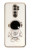 Eiroo Astronot Xiaomi Redmi Note 8 Pro Standl Beyaz Silikon Klf
