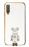 Eiroo Samsung Galaxy A7 2018 Baby Bear Standl Beyaz Silikon Klf