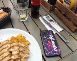 Dafoni Hologram iPhone 13 Pro Kişiye Özel İsimli Mor Çiçekler Kılıf - 2