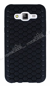 Eiroo Honeycomb Samsung Galaxy J7 Siyah Silikon Klf