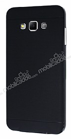 Eiroo Stripe Samsung Galaxy A7 Siyah Kenarl Siyah Silikon Klf