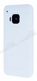 HTC One M9 Nokta Desenli Mat Beyaz Silikon Klf