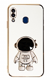Eiroo Astronot Samsung Galaxy A20 / A30 Standl Beyaz Silikon Klf