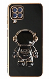 Eiroo Astronot Samsung Galaxy A12 / M12 Standl Siyah Silikon Klf