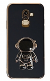 Eiroo Astronot Samsung Galaxy J8 Standlı Siyah Silikon Kılıf