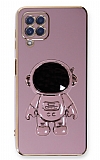 Eiroo Astronot Samsung Galaxy M32 Standl Mor Silikon Klf