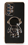 Eiroo Astronot Samsung Galaxy A72 / A72 5G Standlı Siyah Silikon Kılıf