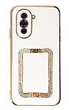 Eiroo Crystal Serisi Huawei nova 10 Kare Gold Taşlı Tutuculu Beyaz Silikon Kılıf