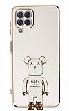Eiroo Samsung Galaxy M12 Baby Bear Standlı Beyaz Silikon Kılıf