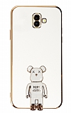 Eiroo Samsung Galaxy J6 Plus Baby Bear Standlı Beyaz Silikon Kılıf
