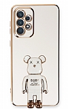 Eiroo Samsung Galaxy A72 / A72 5G Baby Bear Standlı Beyaz Silikon Kılıf