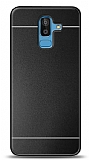 Samsung Galaxy J8 Metal Siyah Şeritli Rubber Kılıf