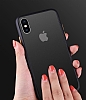 Benks iPhone X / XS Magic Smooth Drop Siyah Silikon Klf - Resim: 1