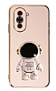 Eiroo Astronot Huawei nova 10 Pro Standl Pembe Silikon Klf