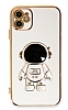 Eiroo Astronot iPhone 11 Standl Beyaz Silikon Klf