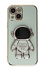 Eiroo Astronot iPhone 13 Standlı Yeşil Silikon Kılıf