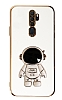 Eiroo Astronot Oppo A5 2020 / A9 2020 Standl Beyaz Silikon Klf