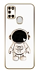 Eiroo Astronot Samsung Galaxy A21s Standl Beyaz Silikon Klf
