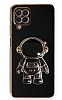 Eiroo Astronot Samsung Galaxy M22 Standl Siyah Silikon Klf
