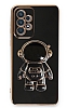 Eiroo Astronot Samsung Galaxy A73 Standl Siyah Silikon Klf