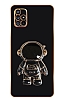Eiroo Astronot Samsung Galaxy A71 Standl Siyah Silikon Klf