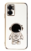 Eiroo Astronot Xiaomi Redmi Note 11E Standl Beyaz Silikon Klf