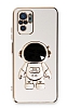 Eiroo Astronot Xiaomi Redmi Note 10 Standl Beyaz Silikon Klf