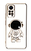 Eiroo Astronot Xiaomi Redmi Note 11 Pro Standl Beyaz Silikon Klf
