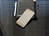 Eiroo Fabric iPhone SE / 5 / 5S Ultra nce Gold Rubber Klf - Resim 2