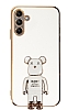 Eiroo Samsung Galaxy A04s Baby Bear Standl Beyaz Silikon Klf